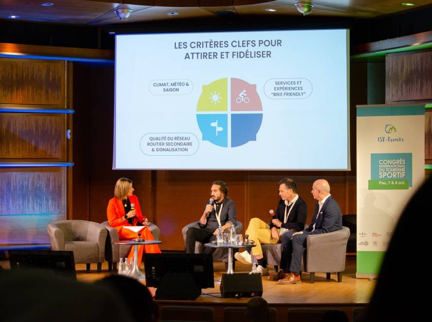 4 - Congres International Tourisme Sportif 2024 Table Ronde Velotourisme Copyright Swann Sagnol